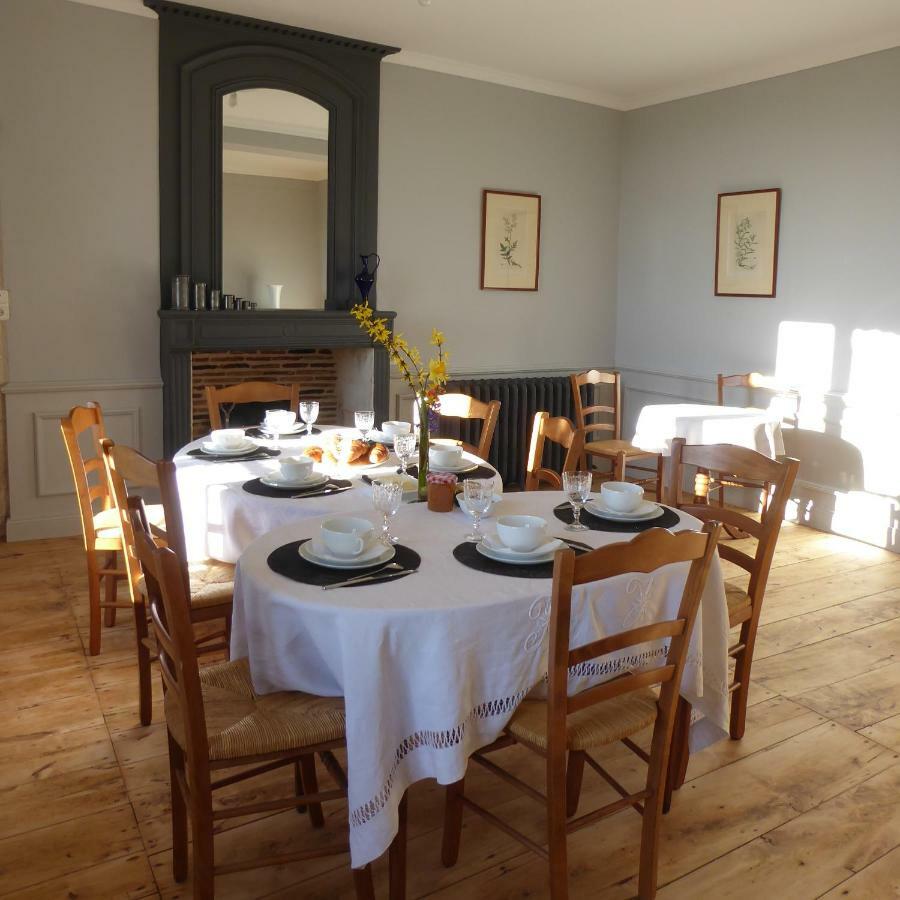 Chateau D'Annezay Bagian luar foto